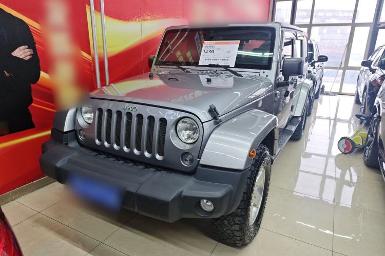 Used Jeep Wrangler 2014 2.8TD Sahara Four-Door Edition