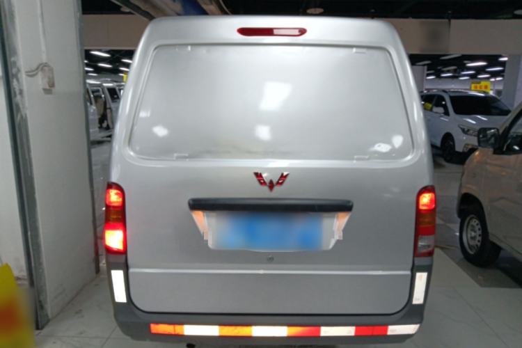 Used Wuling Zhiguang 2023 1.5L Utility Version with Enclosed Windows 2 Seats
