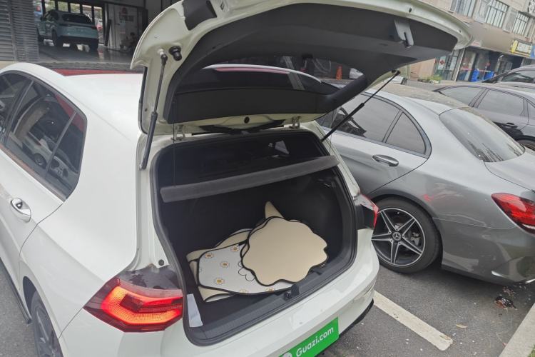 Used Volkswagen Golf 2021 280TSI DSG R-Line Trunk