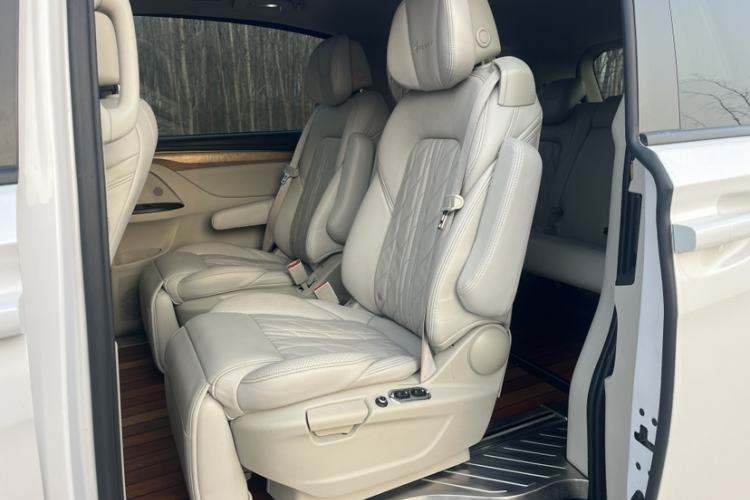 Used Buick GL8 2018 ES 28T Comfort Model China VI Standard