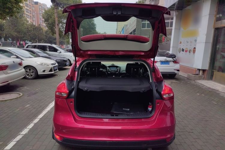 Used Ford Focus 2017 Hatchback 1.6L Automatic Fashion Edition Smart Drive Version