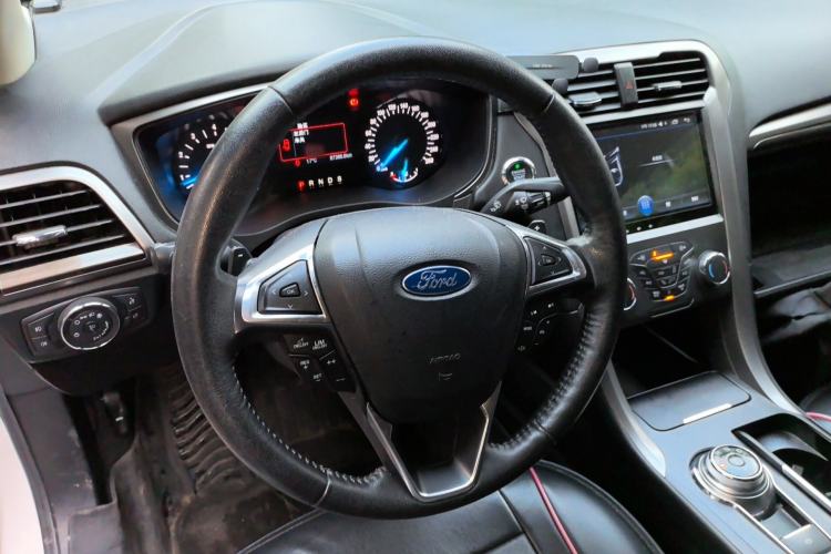 Used Ford Mondeo 2017 EcoBoost 180 Stylish Model Steering Wheel