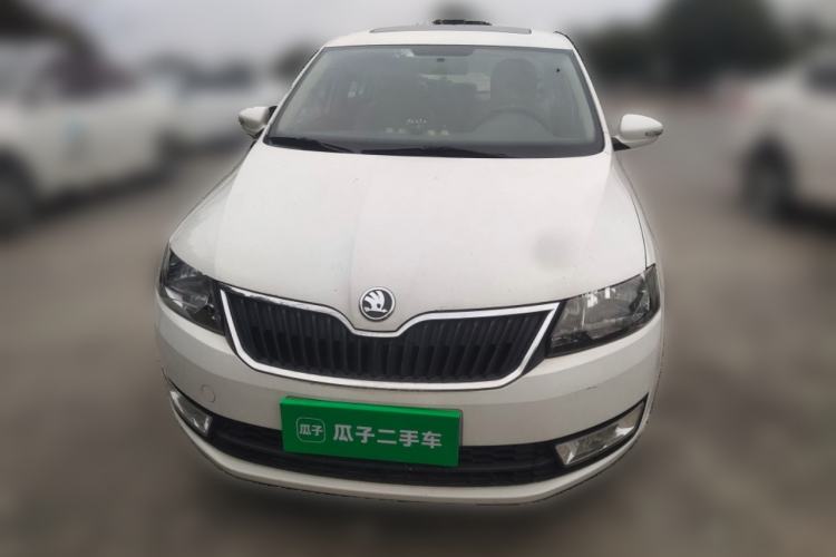 Used Skoda Rapid 2013 1.6L Automatic Smart Selection Model