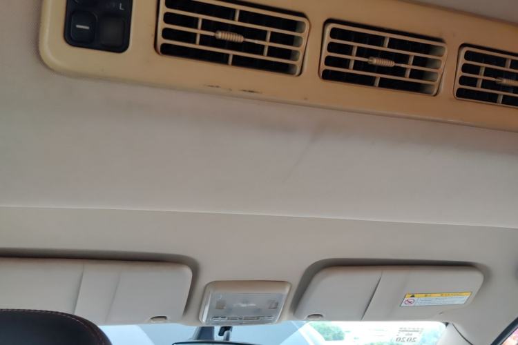 Used Dongfeng Fengon 370 2016 1.5L Manual Luxury Version SFG15-02 7 Seats Headliner