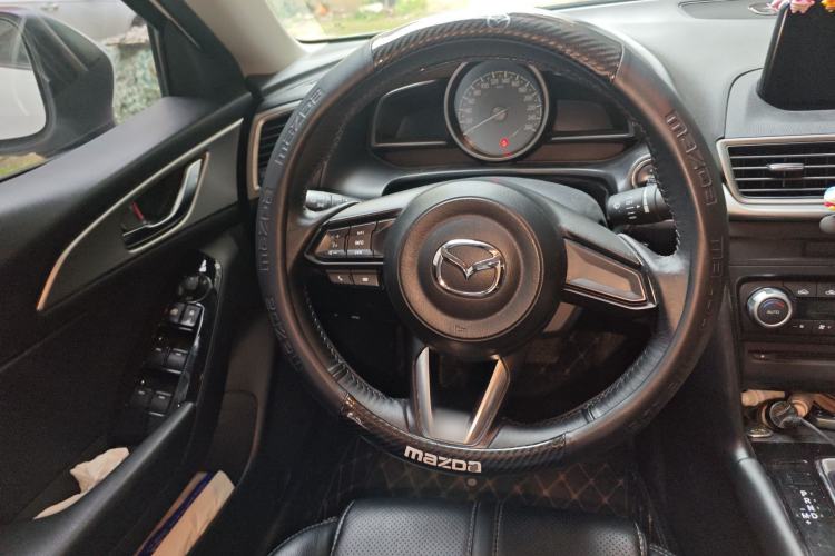 Used Mazda Mazda 3 Axela 2017 Sedan 1.5L Automatic Luxury Model Emission Standard China V