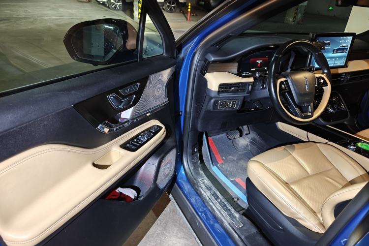 Used Lincoln Corsair 2022 2.0T Two-Wheel Drive Luxury Edition Driver Seat