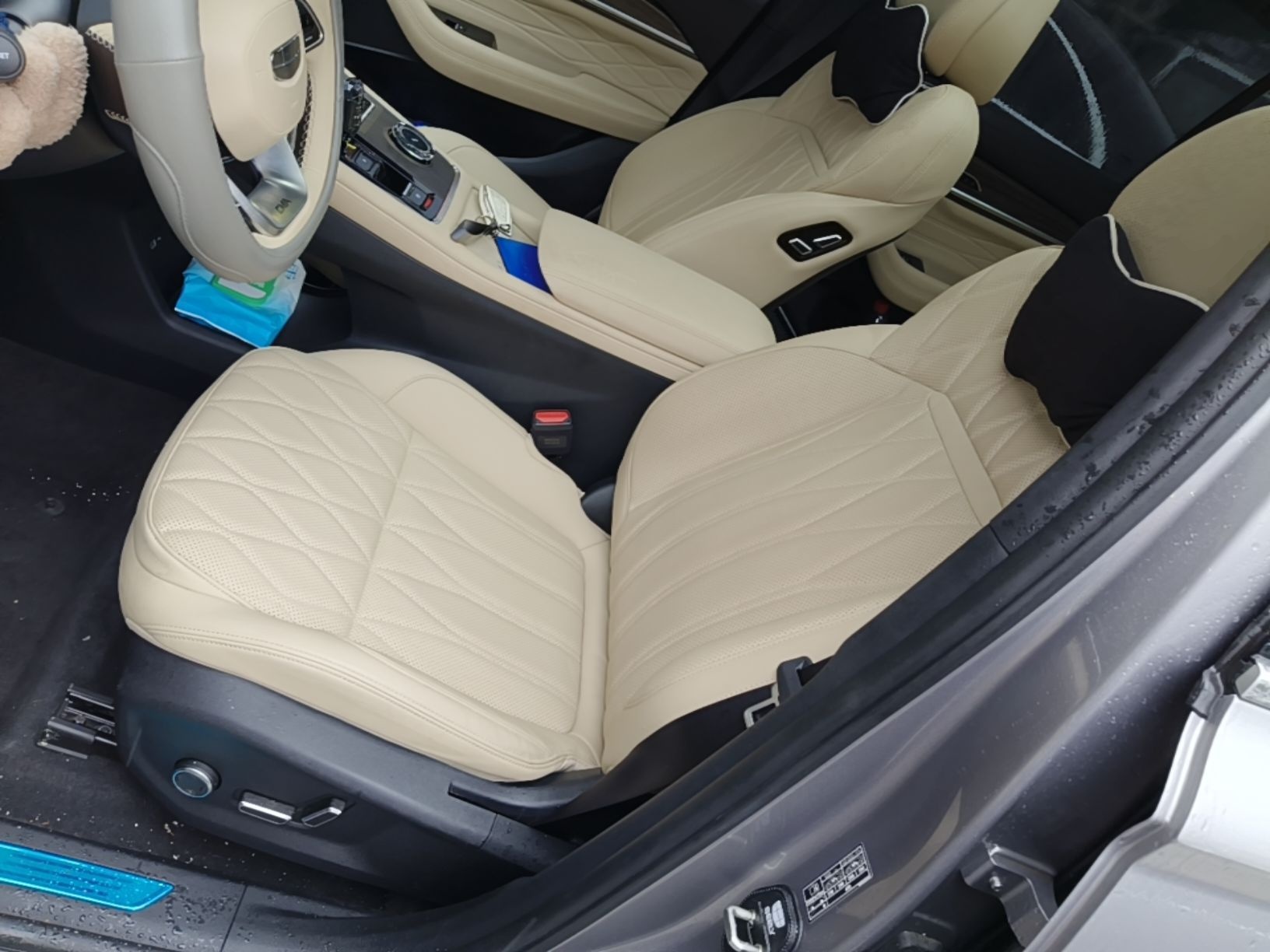 Geely Auto Monjaro L 2025 Dongfang Yao 2.0TD Automatic Lanxing Edition — снимка 17