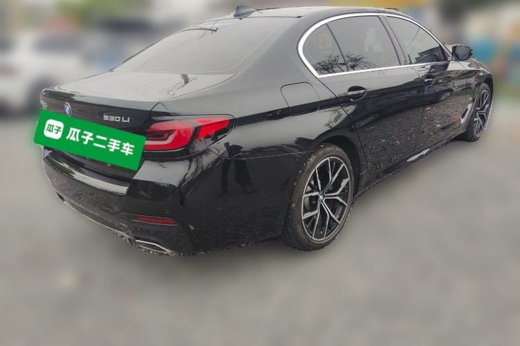 Used BMW 5 Series 2022 Second Facelift 530Li Luxury Version M Sport Package Rear Right 45 Deg