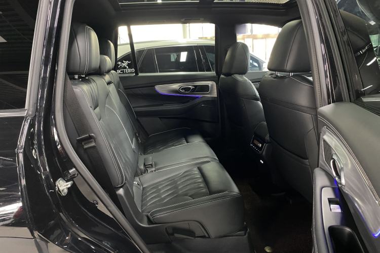 Used GAC Trumpchi GS8 2024 Linghang Series 2.0 TGDI Two-Wheel Drive Luxury Smart Connectivity Version Interior 12