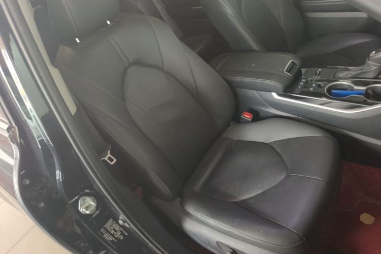 Used Toyota Highlander 2023 2.5L Smart Electric Hybrid Dual-Engine Four-Wheel Drive Prestige Version – 7 Seats
