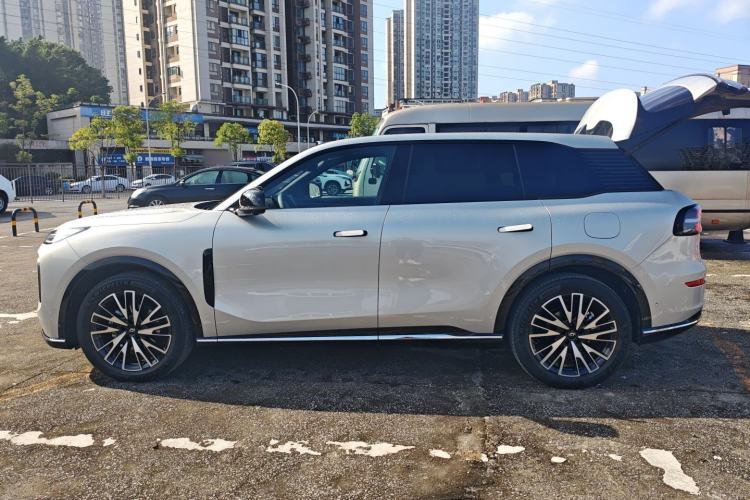 Used CHANGAN NEVO Q07 2025 215 Flagship PLUS
