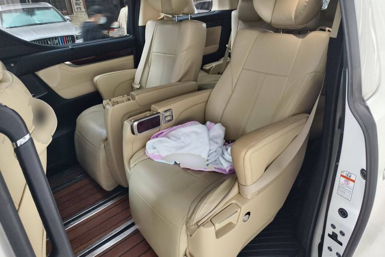 Used Toyota Alphard 2015 3.5L Luxury Edition Left Rear Seat