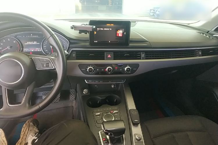 Used Audi A4L 2019 40 TFSI Ambition China VI
