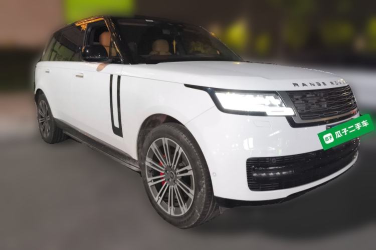 Used Land Rover Range Rover 2023 3.0 L6 400 PS Prestige Seven-Seater Extended Version
