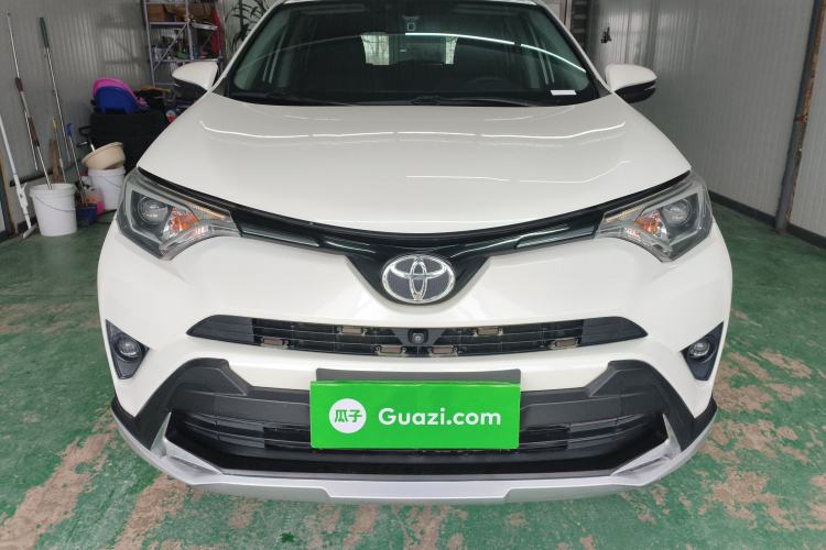 Used Toyota RAV4 2016 2.0L CVT Two-Wheel Drive Comfort Edition China V Standard Front