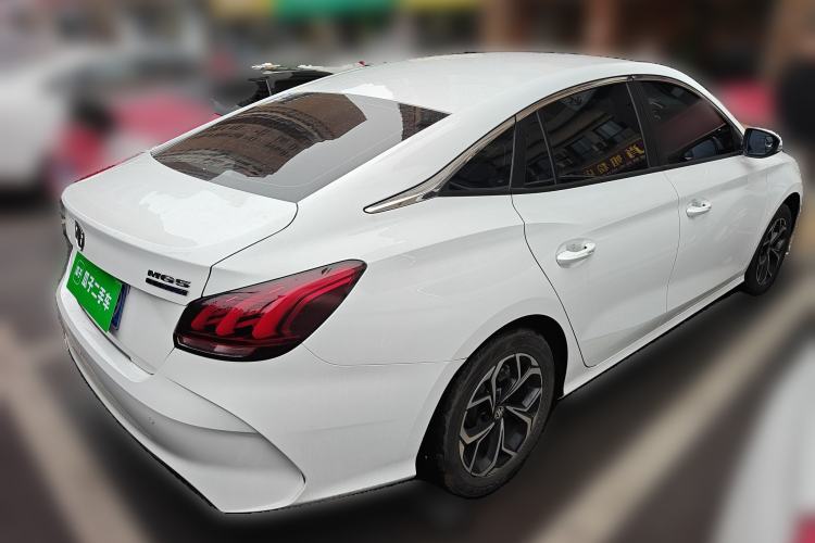 Used MG 5 2023 180 DVVT Manual Fashion Edition
