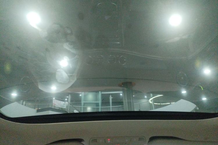 Used Mercedes-Benz E-Class 2022 Second Facelift E 300 L Fashion Edition Headliner