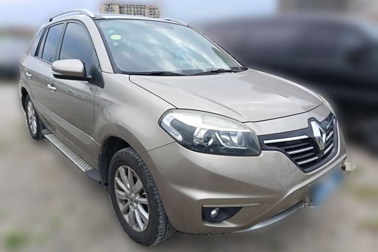 Used Renault Koleos 2014 2.0L Two-Wheel Drive Fashion Edition Front Right 45 Deg