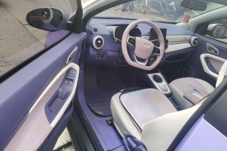 Used Chery QQ Little Ant 2022 Revised Version Sweet Pink Edition Half-Sugar Version Lithium Iron Phosphate 30.7 kWh 30 kW 301 km