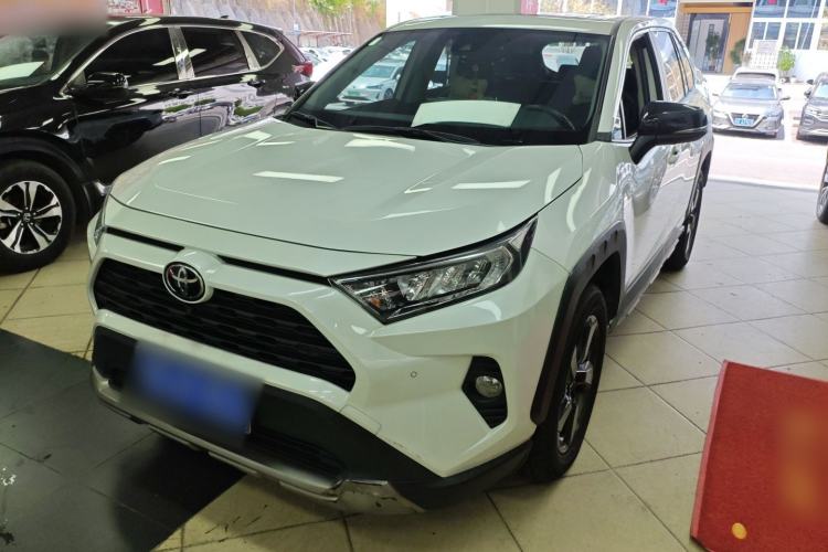 Used Toyota RAV4 2022 2.0L CVT 4x4 Style Plus Edition