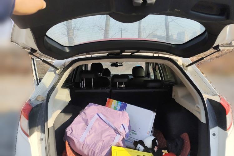 Used GAC Trumpchi GS5 2014 2.0L Automatic Two-Wheel Drive Anniversary Value Edition Trunk