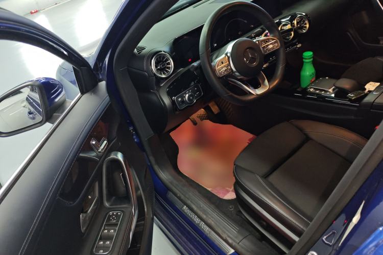 Used Mercedes-Benz A-Class 2021 A 200 L Sport Sedan Fashion Model
