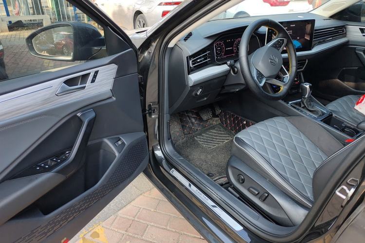 Used Volkswagen Sagitar 2023 300TSI DSG Excellence Edition
