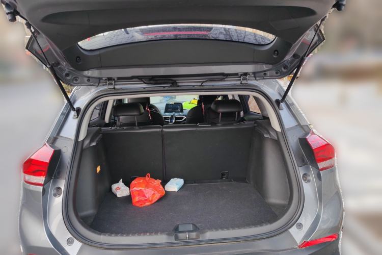 Used Chevrolet Trax 2019 Redline 325T Automatic Fun Edition China VI Standard
