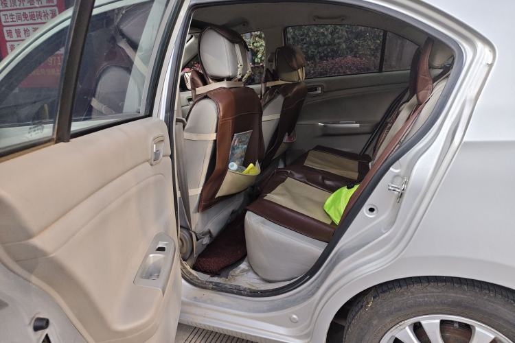 Used Changan Alsvin V3 2012 1.3L Manual Luxury Version China IV Standard