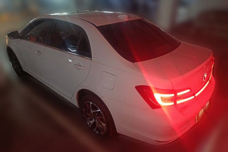 Used BYD Qin New Energy 2018 Qin EV450 Smart Connect Prestige Model
