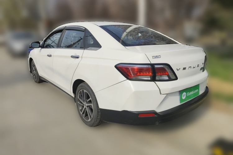 Used Venucia D60 2018 1.6L CVT Smart Connect Elite Edition
