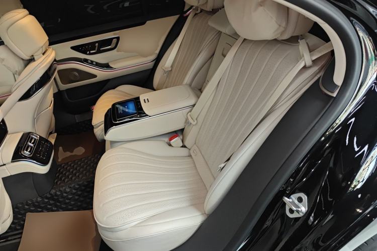 Used Mercedes-Benz S-Class 2022 S 450 L 4MATIC Left Rear Seat