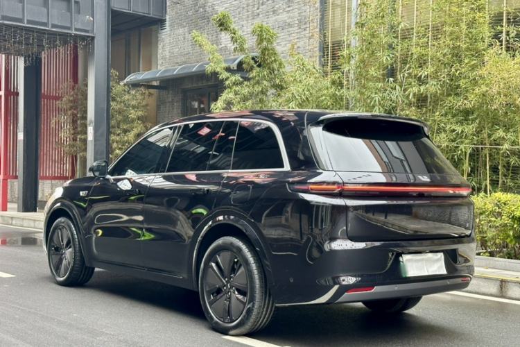 Used Li Auto L8 2024 Pro Model
