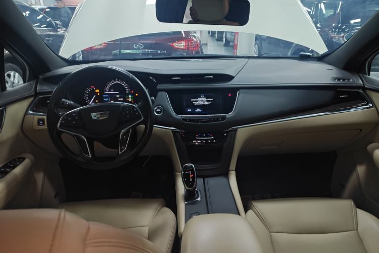 Used Cadillac XT5 2016 28T Four-Wheel Drive Tech Version