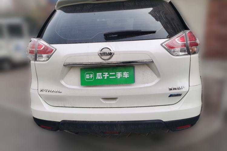 Used Nissan X-Trail 2014 2.5L CVT Leading Edition 4WD
