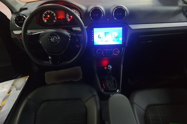 Used Volkswagen Jetta 2017 1.5L Automatic Comfort Model Center Console