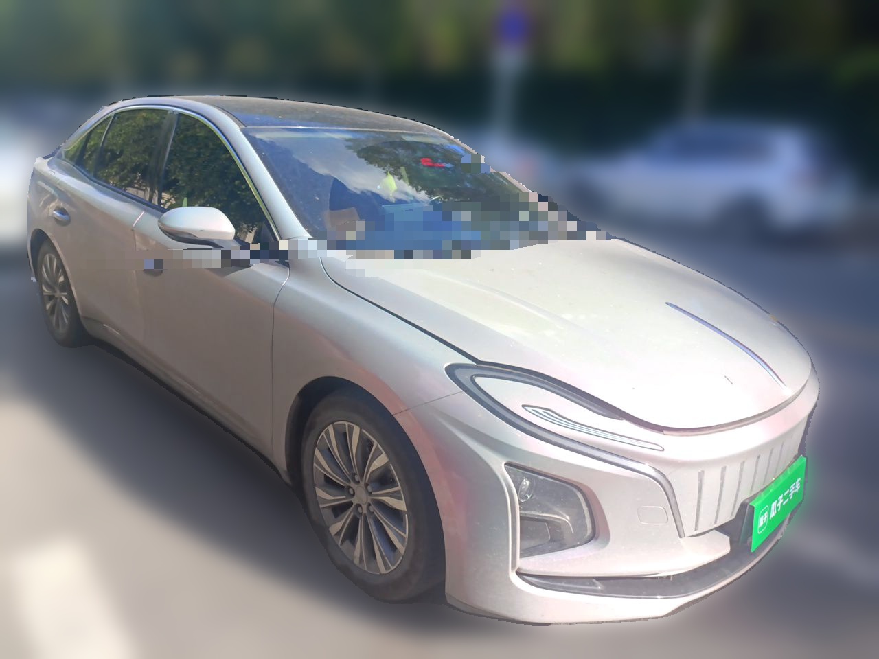 Hongqi E-QM5 2024 610 km PLUS — снимка 3