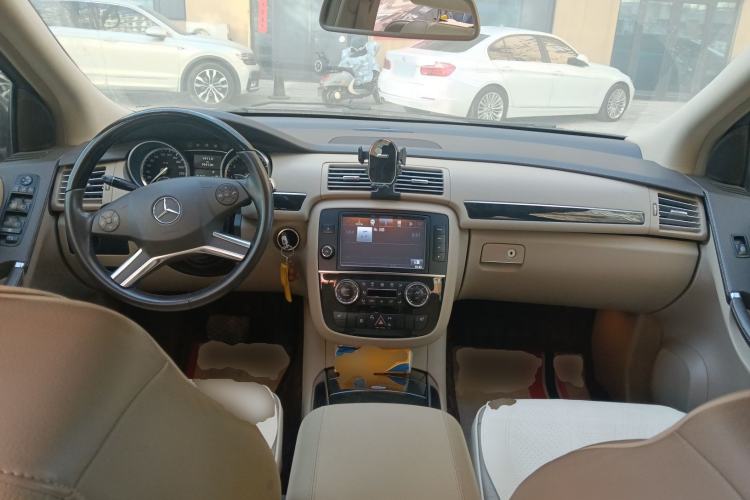 Used Mercedes-Benz R-Class 2014 R 320 4MATIC Luxury Model