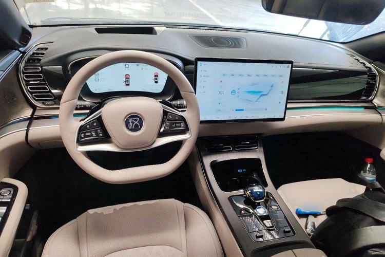 Used BYD Han 2025 EV Intelligent Driving Edition 701KM LiDAR Flagship Model