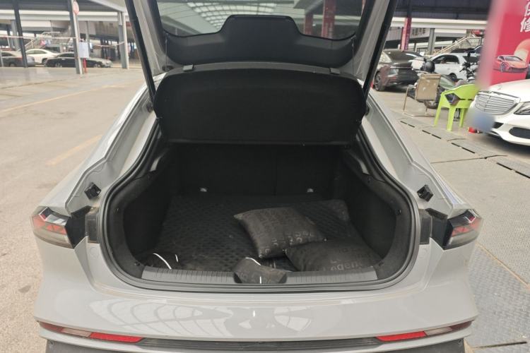 Used CHANGAN UNI-V 2024 1.5T Prestige Edition
