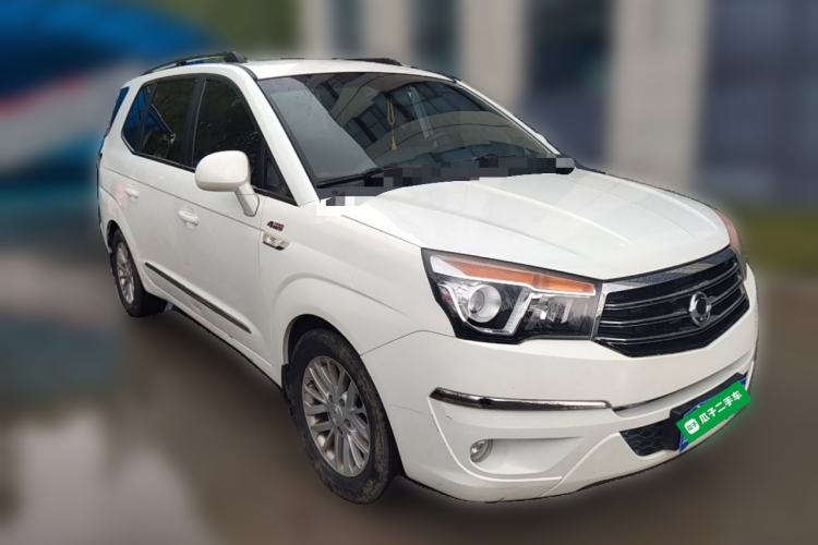 Used SsangYong Rodius 2014 2.0T Diesel 4x4 Luxury Navigation Edition Exterior 2