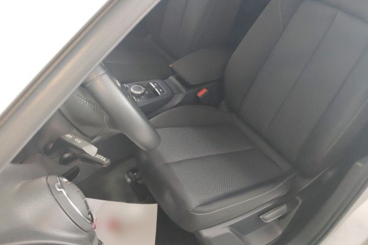 Used Audi Q2L 2018 35 TFSI Launch Exclusive Edition China V