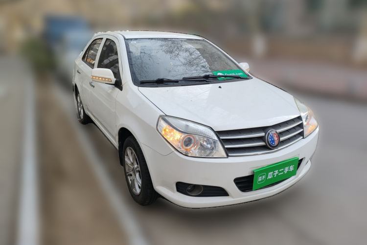 Used Geely Auto Diamond 2015 Sedan 1.5L Manual SuperDeluxe Model Front Right 45 Deg