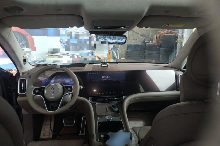 Used Hima AITO M9 2025 Extended-Range Ultra Version 52 kWh 6-Seater