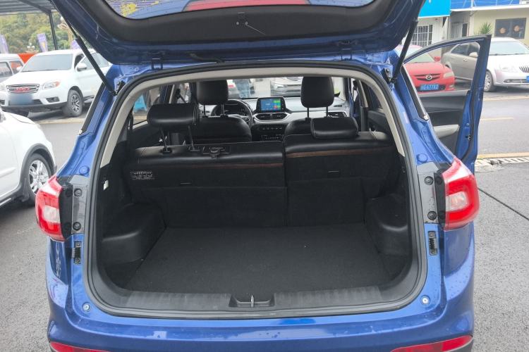 Used Baojun 510 2017 1.5L Automatic Fashion Model
