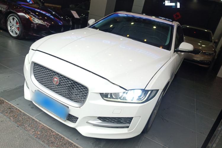 Used Jaguar XE 2015 2.0T 240 PS R-Sport