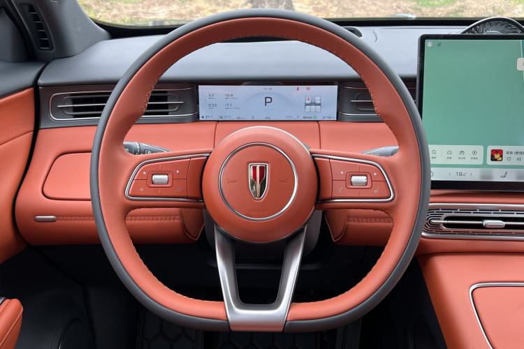 Used Hongqi HS6 PHEV 2026 220 All-Wheel Drive Smart Hybrid Version Interior 6