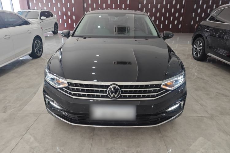 Used Volkswagen Magotan 2023 2 Million Units Limited Edition 330TSI DSG Leading Version
