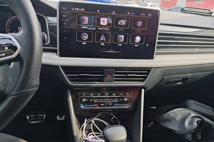 Used Volkswagen Tiguan L 2022 330TSI Automatic Two-Wheel Drive R-Line Enhanced Edition Audio And AC Panel