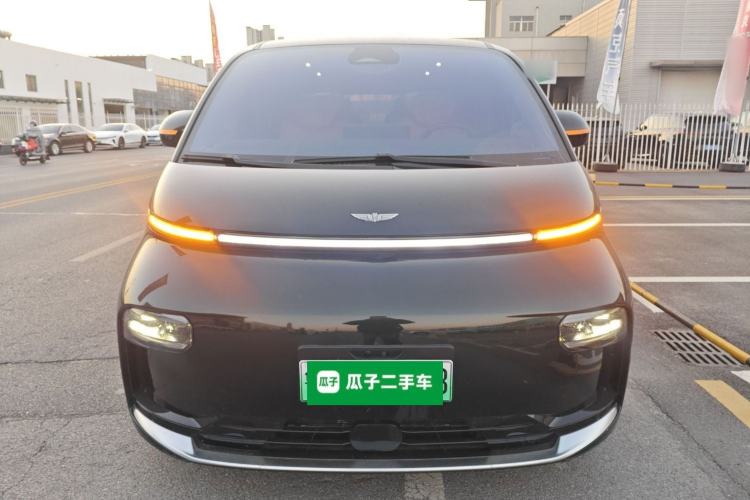 Used Geely Galaxy LEVC L380 2025 805 km Flagship Version All-Wheel Drive